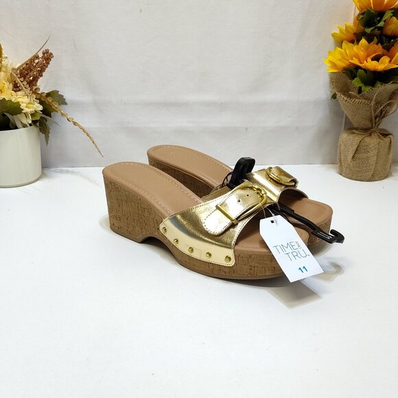 Time and Tru Gold Buckle Cork Wedge Platform Memory Foam Sandals Size 11 NWT - Picture 1 of 9